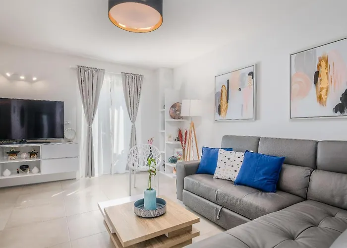 Hébergement de vacances Awesome In Novigrad With Kitchen Novigrad Istria