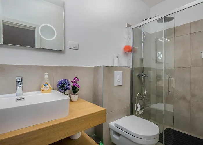 Awesome In Novigrad With Kitchen Hébergement de vacances