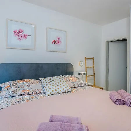 Pet Friendly In Novigrad With House Sea View Casa vacanze *